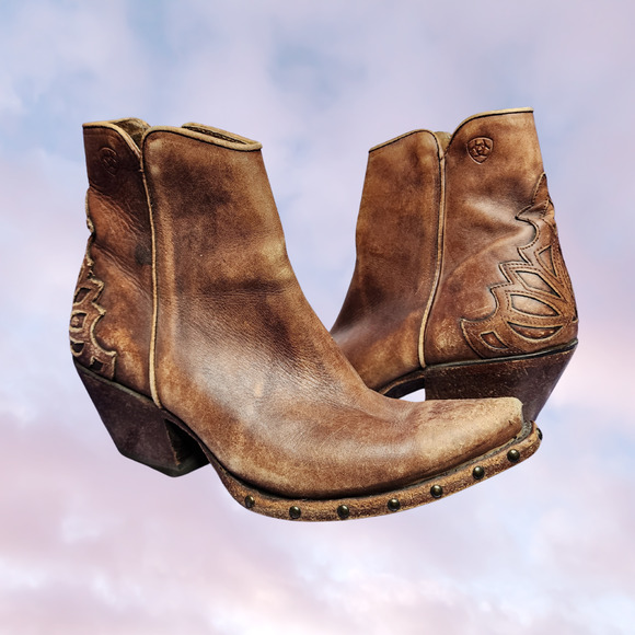 Ariat Shoes - Ariat Fenix Brown Stud Leather Tooled Snip Toe Western Boho Cowgirl Boot Sz 9B